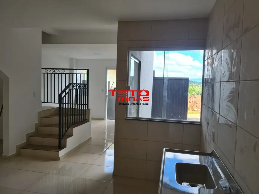 Foto 2 de Casa com 2 quartos à venda, 90m2 em Sao Lourenco - MG