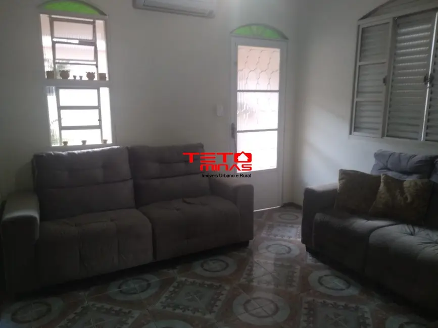 Casa com 3 quartos à venda, 230m2 em Sao Lourenco - MG - imagem 7 Foto 7 de Casa com 3 quartos à venda, 230m2 em Sao Lourenco - MG