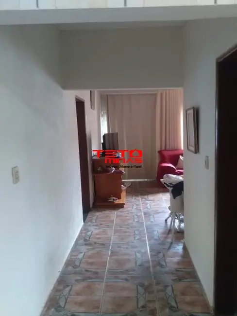 Casa com 3 quartos à venda, 70m2 em Sao Lourenco - MG - imagem 8 Foto 8 de Casa com 3 quartos à venda, 70m2 em Sao Lourenco - MG