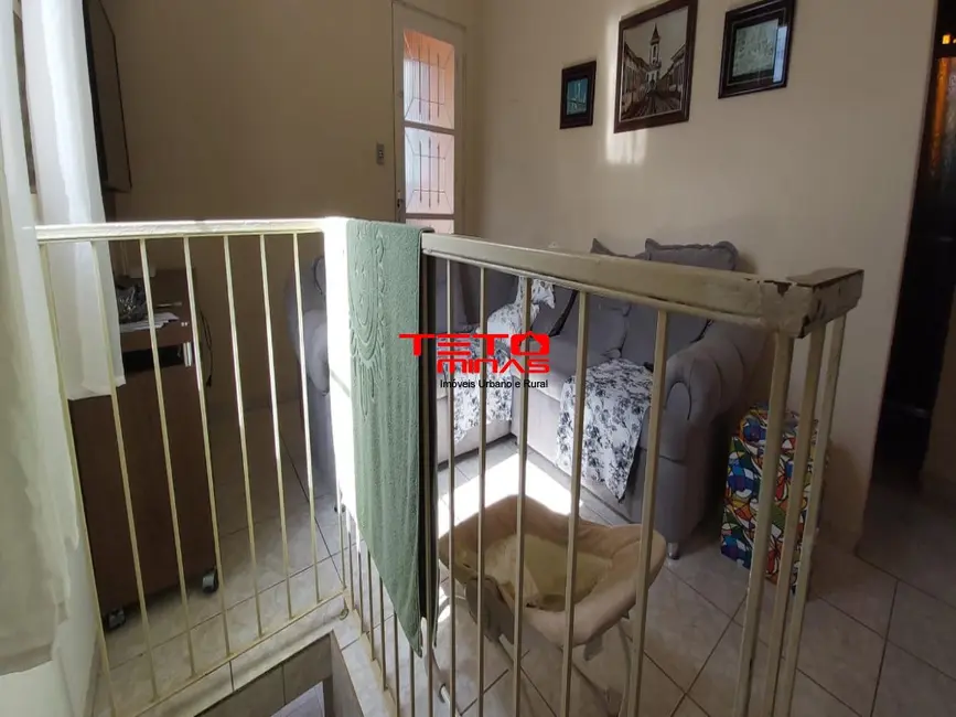 Foto 4 de Casa com 3 quartos à venda, 140m2 em Sao Lourenco - MG