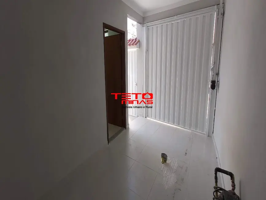 Casa com 3 quartos à venda, 145m2 em Sao Lourenco - MG - imagem 9 Foto 9 de Casa com 3 quartos à venda, 145m2 em Sao Lourenco - MG