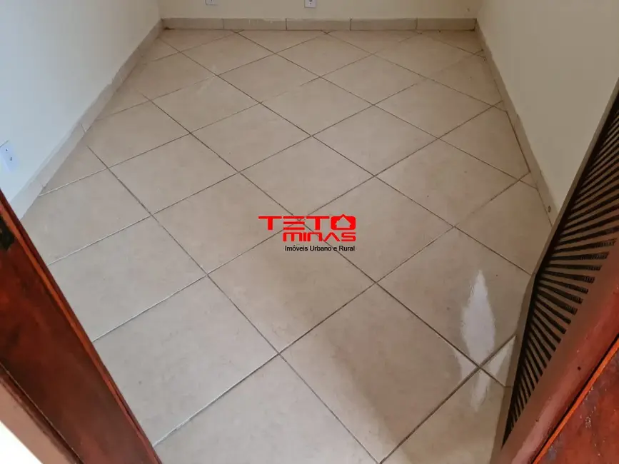 Foto 5 de Casa com 2 quartos à venda, 142m2 em Sao Lourenco - MG