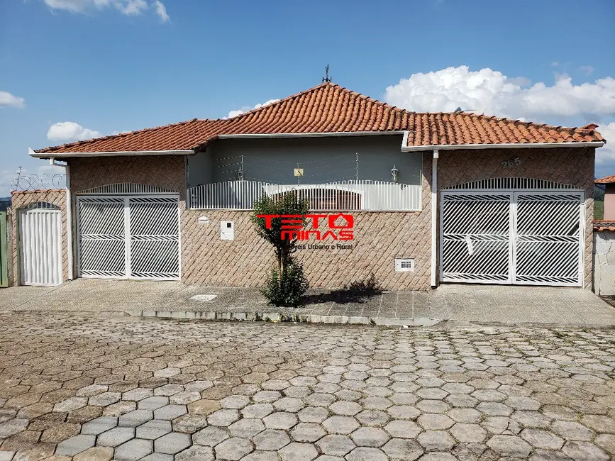 Casa com 4 quartos à venda, 330m2 em Sao Lourenco - MG - imagem 2 Foto 2 de Casa com 4 quartos à venda, 330m2 em Sao Lourenco - MG