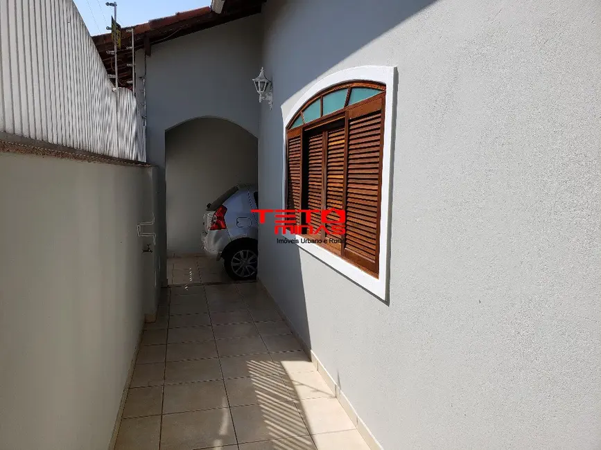 Casa com 4 quartos à venda, 330m2 em Sao Lourenco - MG - imagem 3 Foto 3 de Casa com 4 quartos à venda, 330m2 em Sao Lourenco - MG