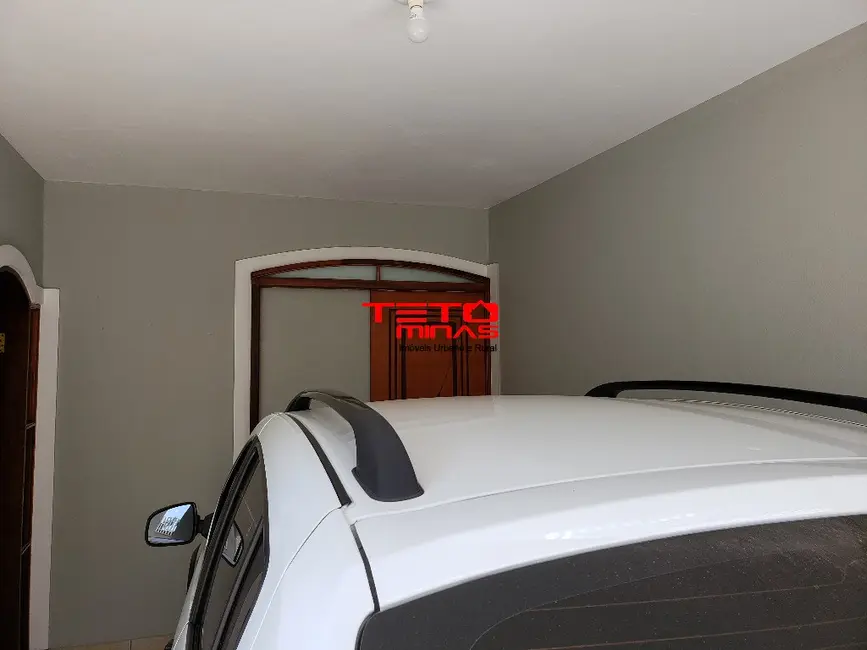 Casa com 4 quartos à venda, 330m2 em Sao Lourenco - MG - imagem 4 Foto 4 de Casa com 4 quartos à venda, 330m2 em Sao Lourenco - MG