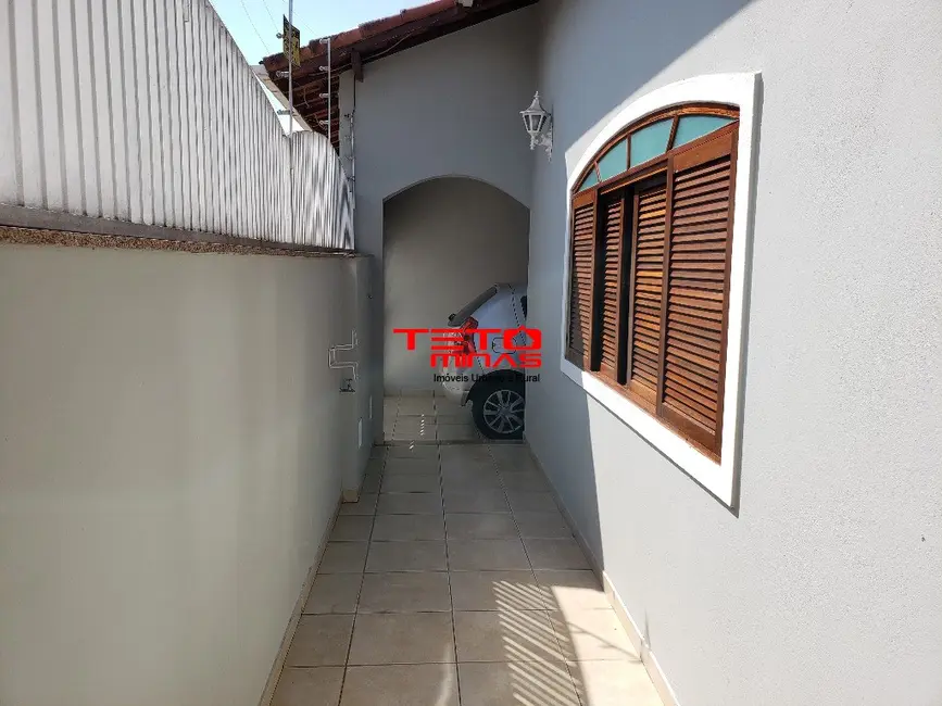 Casa com 4 quartos à venda, 330m2 em Sao Lourenco - MG - imagem 5 Foto 5 de Casa com 4 quartos à venda, 330m2 em Sao Lourenco - MG