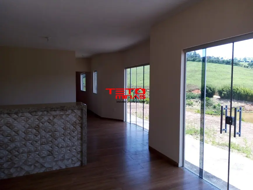 Chácara com 2 quartos à venda, 100m2 em Sao Lourenco - MG - imagem 1 Foto 1 de Chácara com 2 quartos à venda, 100m2 em Sao Lourenco - MG