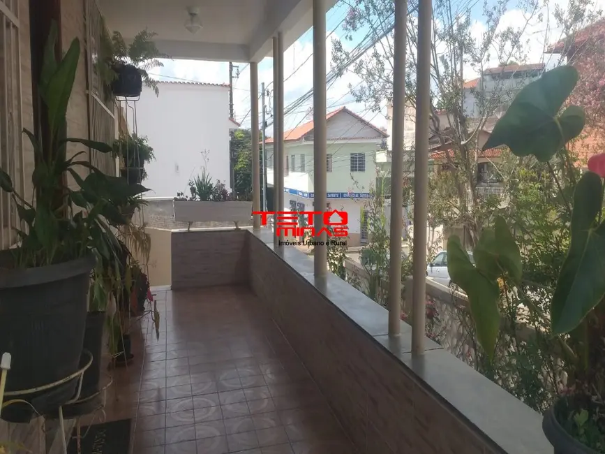 Casa com 3 quartos à venda, 115m2 em Sao Lourenco - MG - imagem 4 Foto 4 de Casa com 3 quartos à venda, 115m2 em Sao Lourenco - MG