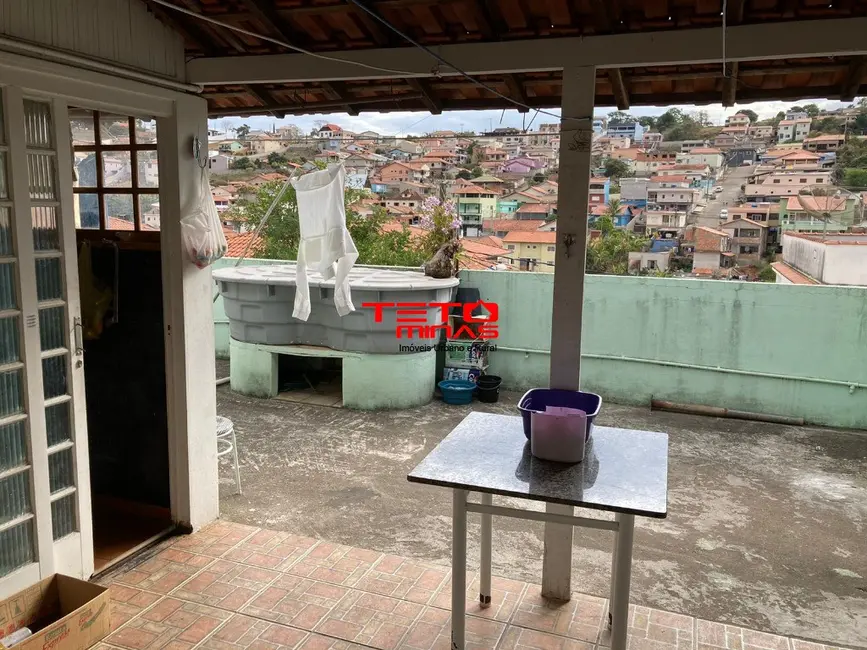 Casa com 3 quartos à venda, 115m2 em Sao Lourenco - MG - imagem 4 Foto 4 de Casa com 3 quartos à venda, 115m2 em Sao Lourenco - MG