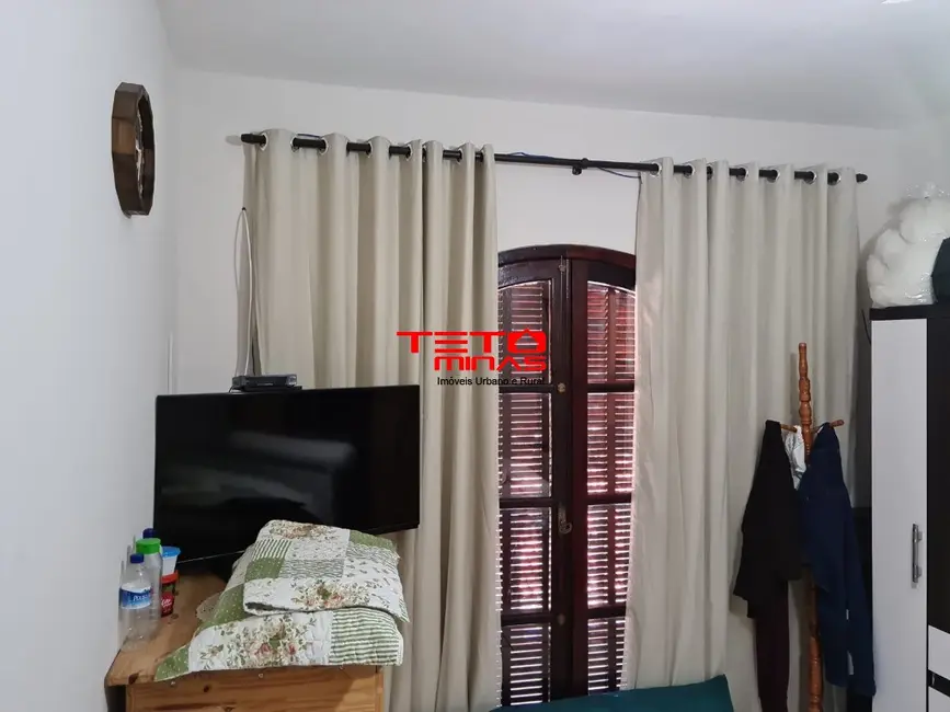 Casa com 3 quartos à venda, 134m2 em Sao Lourenco - MG - imagem 6 Foto 6 de Casa com 3 quartos à venda, 134m2 em Sao Lourenco - MG