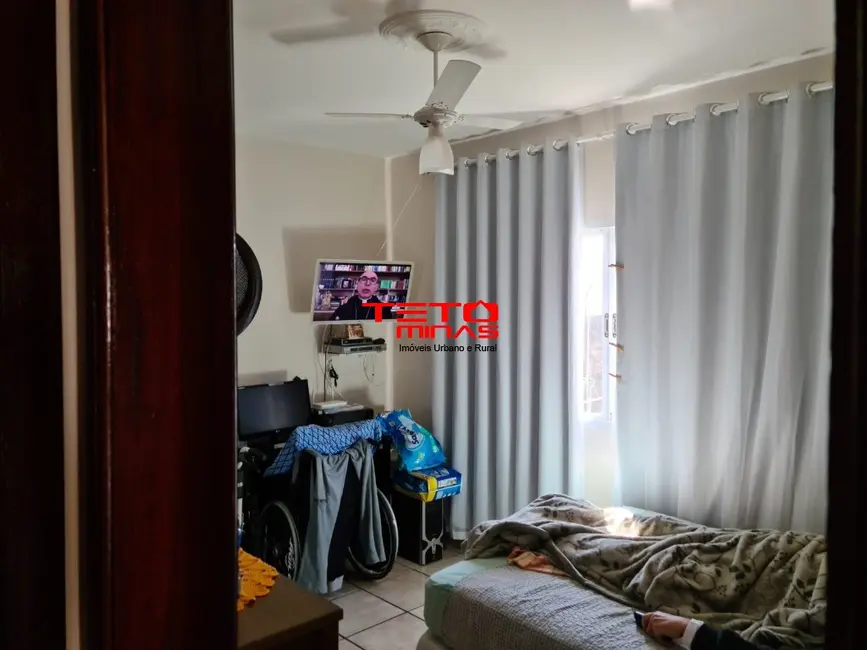 Casa com 3 quartos à venda, 134m2 em Sao Lourenco - MG - imagem 2 Foto 2 de Casa com 3 quartos à venda, 134m2 em Sao Lourenco - MG