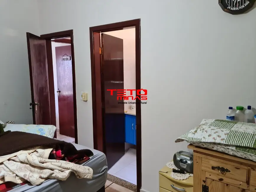 Casa com 3 quartos à venda, 134m2 em Sao Lourenco - MG - imagem 3 Foto 3 de Casa com 3 quartos à venda, 134m2 em Sao Lourenco - MG