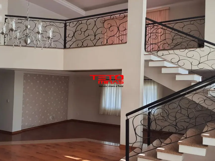 Casa com 3 quartos à venda, 248m2 em Sao Lourenco - MG - imagem 5 Foto 5 de Casa com 3 quartos à venda, 248m2 em Sao Lourenco - MG