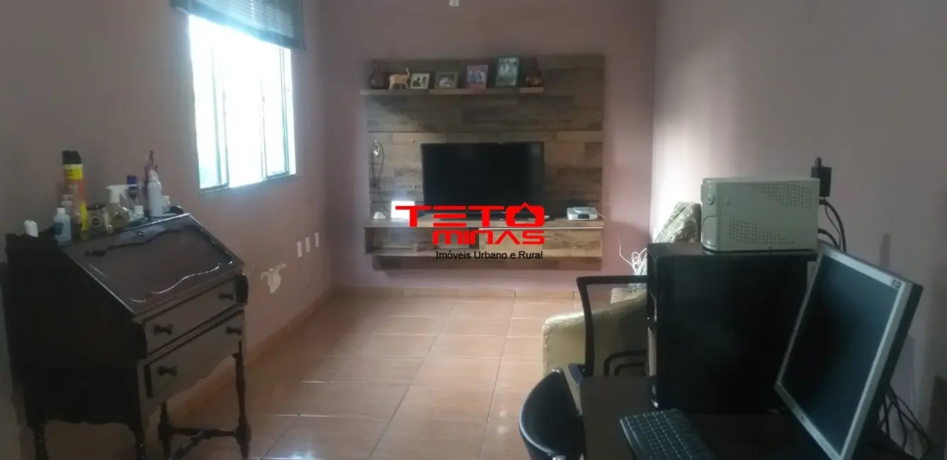 Casa com 3 quartos à venda, 200m2 em Sao Lourenco - MG - imagem 2 Foto 2 de Casa com 3 quartos à venda, 200m2 em Sao Lourenco - MG