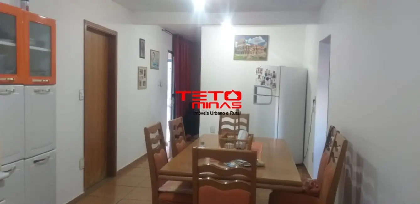Casa com 3 quartos à venda, 200m2 em Sao Lourenco - MG - imagem 1 Foto 1 de Casa com 3 quartos à venda, 200m2 em Sao Lourenco - MG