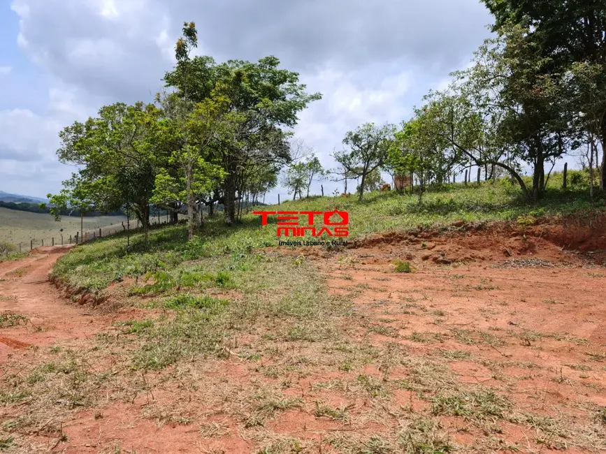 Chácara à venda em Sao Lourenco - MG - imagem 2 Foto 2 de Chácara à venda em Sao Lourenco - MG