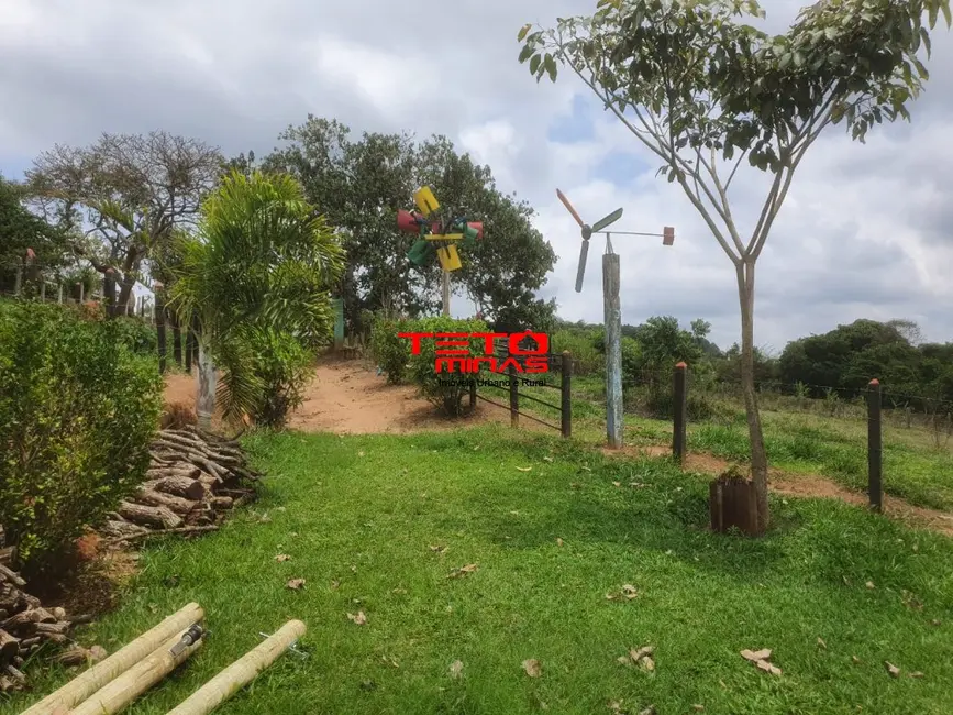 Chácara com 2 quartos à venda, 190m2 em Sao Lourenco - MG - imagem 5 Foto 5 de Chácara com 2 quartos à venda, 190m2 em Sao Lourenco - MG