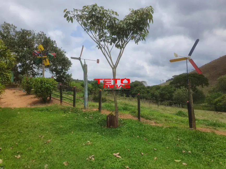 Chácara com 2 quartos à venda, 190m2 em Sao Lourenco - MG - imagem 6 Foto 6 de Chácara com 2 quartos à venda, 190m2 em Sao Lourenco - MG