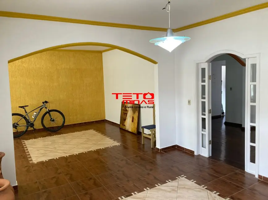 Casa com 4 quartos à venda, 478m2 em Sao Lourenco - MG - imagem 6 Foto 6 de Casa com 4 quartos à venda, 478m2 em Sao Lourenco - MG