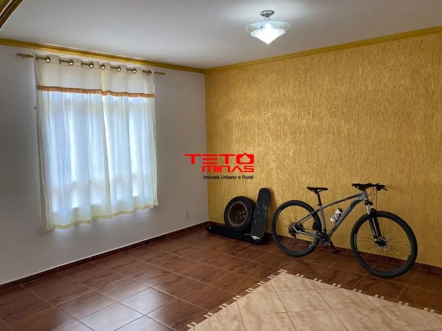 Casa com 4 quartos à venda, 478m2 em Sao Lourenco - MG - imagem 3 Foto 3 de Casa com 4 quartos à venda, 478m2 em Sao Lourenco - MG