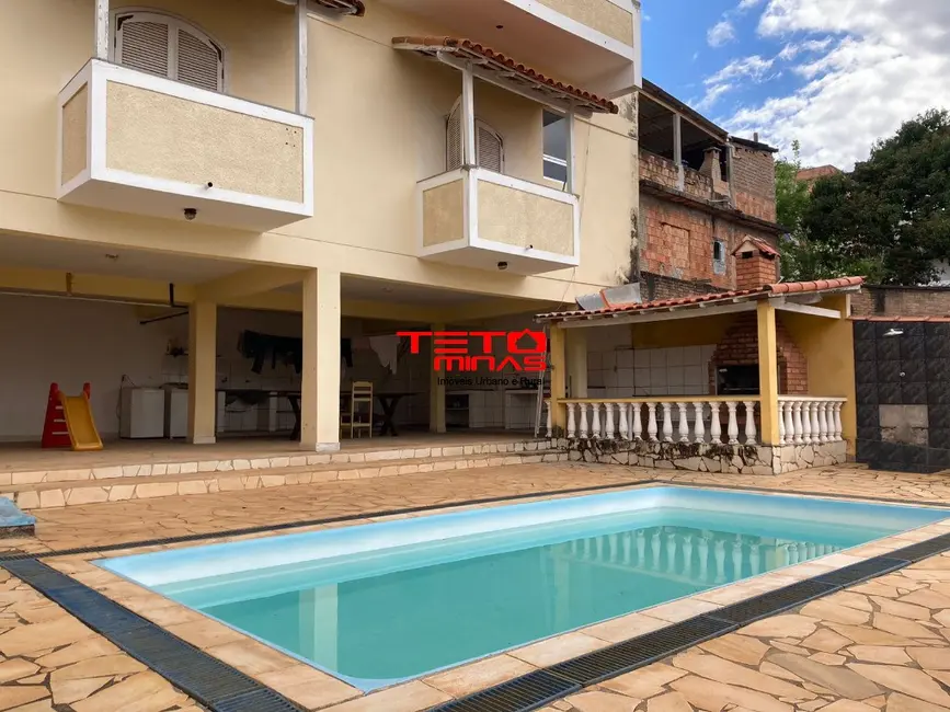 Casa com 4 quartos à venda, 478m2 em Sao Lourenco - MG - imagem 1 Foto 1 de Casa com 4 quartos à venda, 478m2 em Sao Lourenco - MG