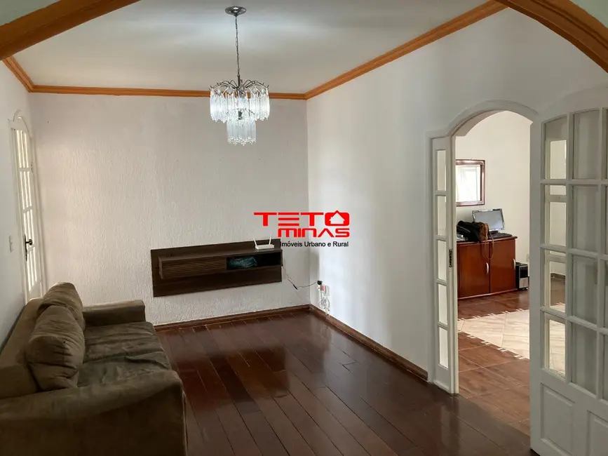 Casa com 4 quartos à venda, 478m2 em Sao Lourenco - MG - imagem 9 Foto 9 de Casa com 4 quartos à venda, 478m2 em Sao Lourenco - MG