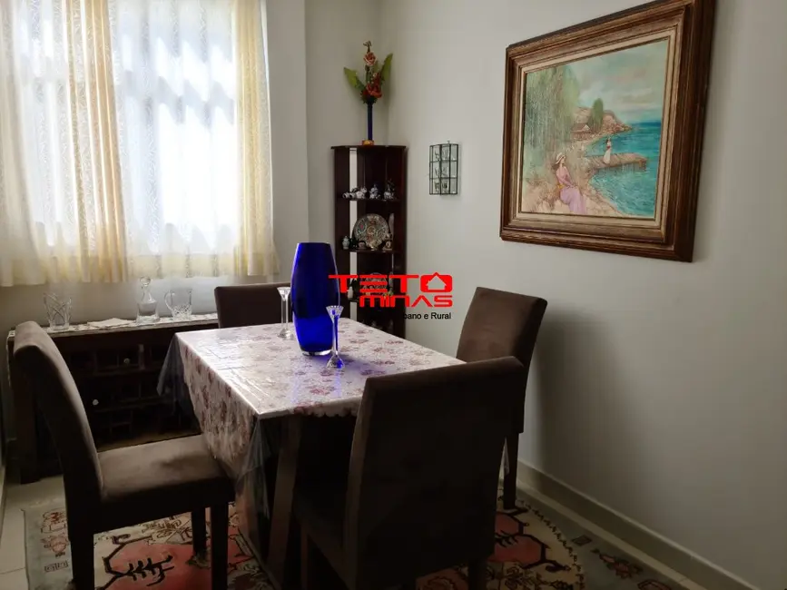 Foto 2 de Apartamento com 3 quartos à venda, 86m2 em Centro, Sao Lourenco - MG