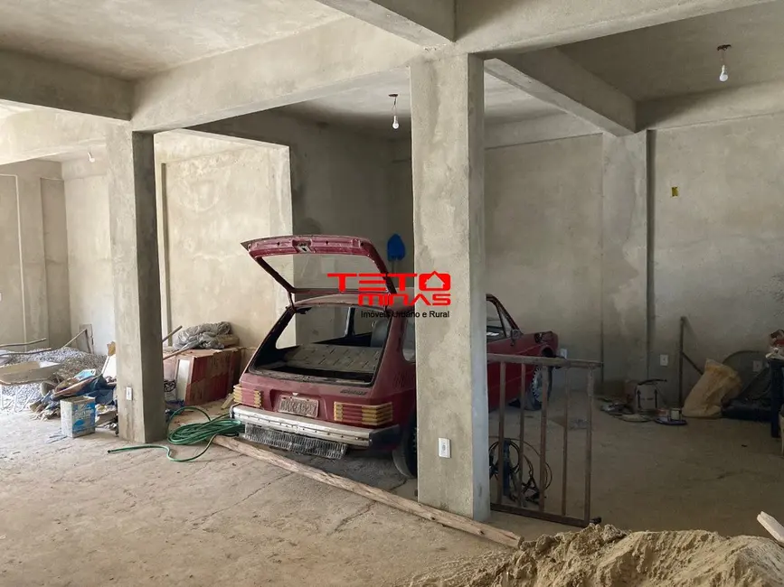 Loja à venda, 160m2 em Sao Lourenco - MG - imagem 4 Foto 4 de Loja à venda, 160m2 em Sao Lourenco - MG