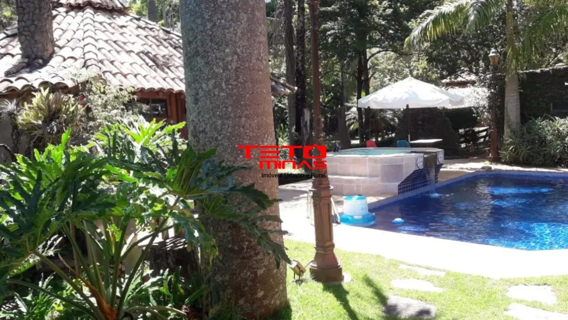 Foto 3 de Casa com 3 quartos à venda, 600m2 em Cambuquira - MG