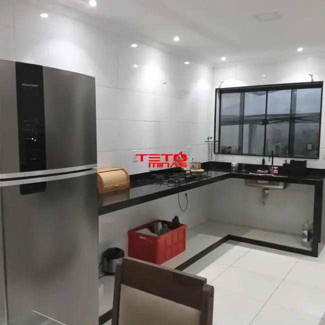 Casa com 3 quartos à venda, 170m2 em Sao Lourenco - MG - imagem 3 Foto 3 de Casa com 3 quartos à venda, 170m2 em Sao Lourenco - MG