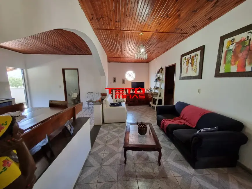 Foto 3 de Apartamento com 3 quartos à venda, 156m2 em Dom Vicoso - MG