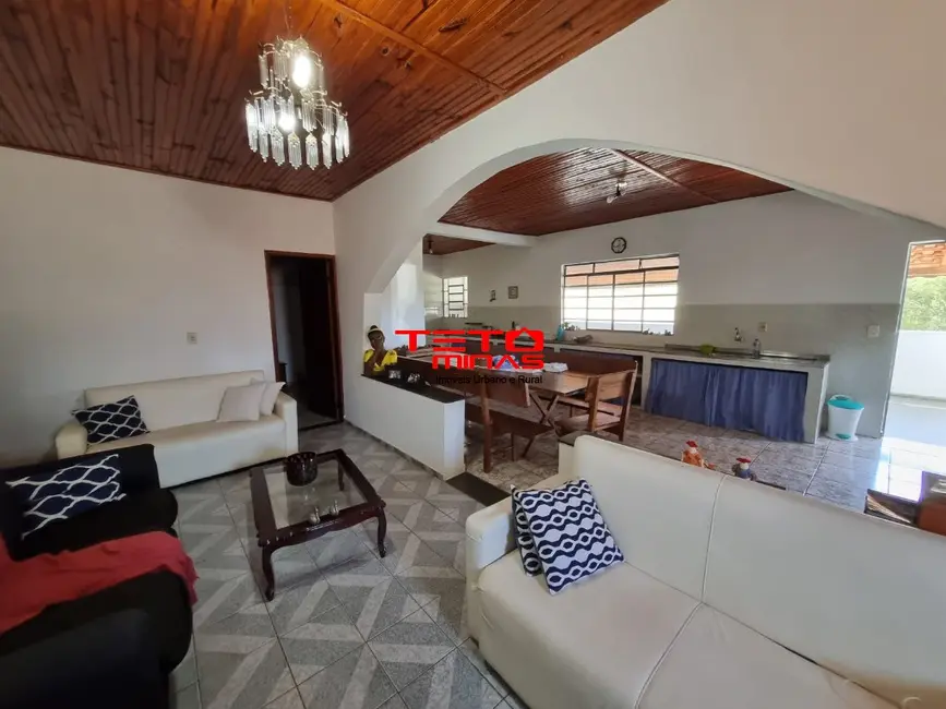 Foto 2 de Apartamento com 3 quartos à venda, 156m2 em Dom Vicoso - MG