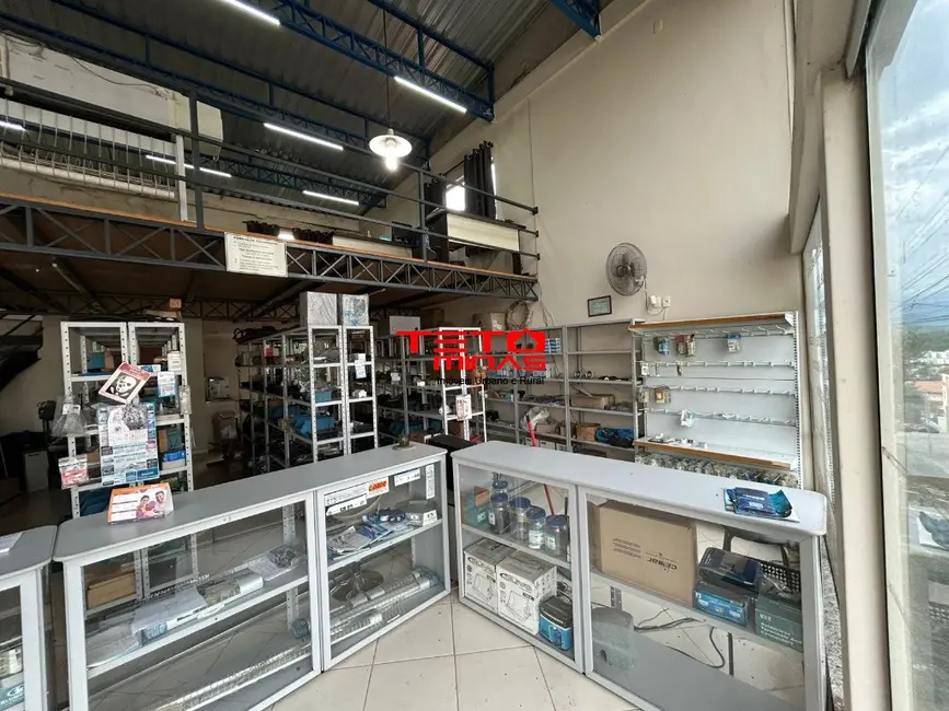 Foto 6 de Loja à venda, 138m2 em Sao Lourenco - MG