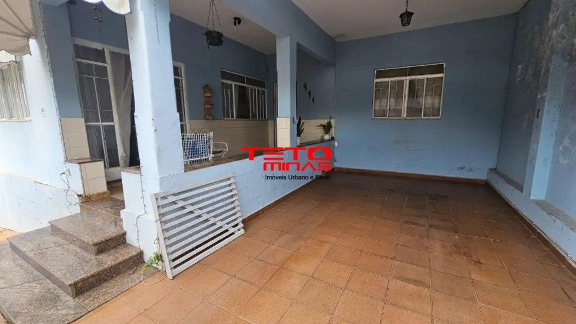 Casa com 4 quartos à venda, 299m2 em Sao Lourenco - MG - imagem 1 Foto 1 de Casa com 4 quartos à venda, 299m2 em Sao Lourenco - MG