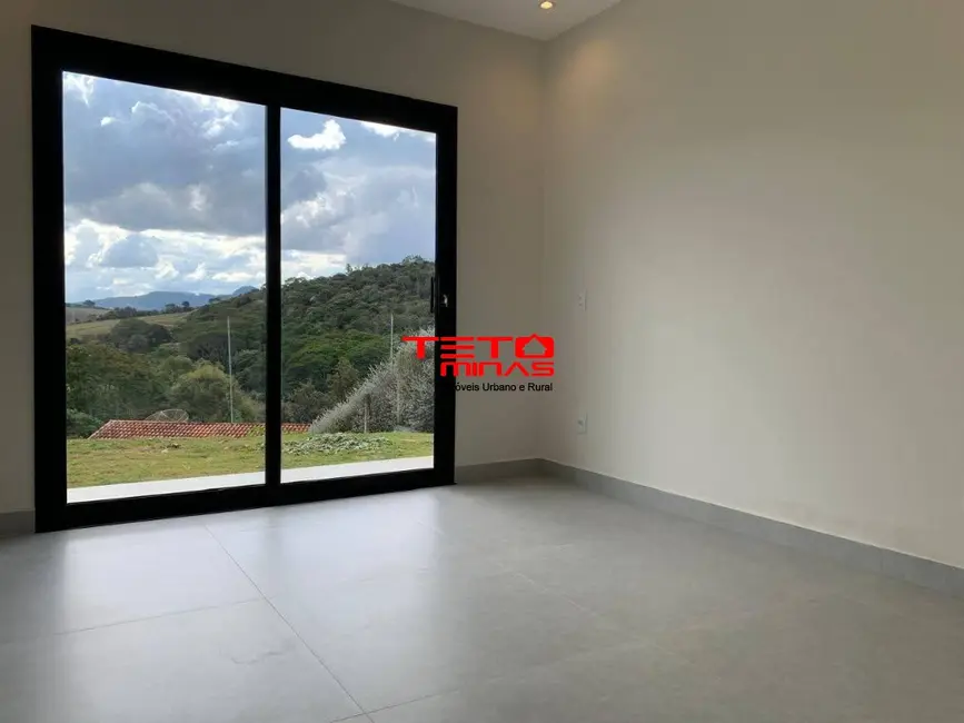 Casa com 3 quartos à venda, 300m2 em Sao Lourenco - MG - imagem 8 Foto 8 de Casa com 3 quartos à venda, 300m2 em Sao Lourenco - MG
