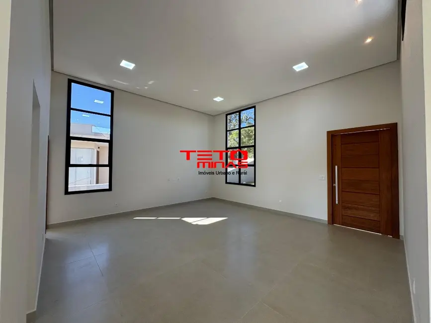 Casa com 3 quartos à venda, 300m2 em Sao Lourenco - MG - imagem 4 Foto 4 de Casa com 3 quartos à venda, 300m2 em Sao Lourenco - MG