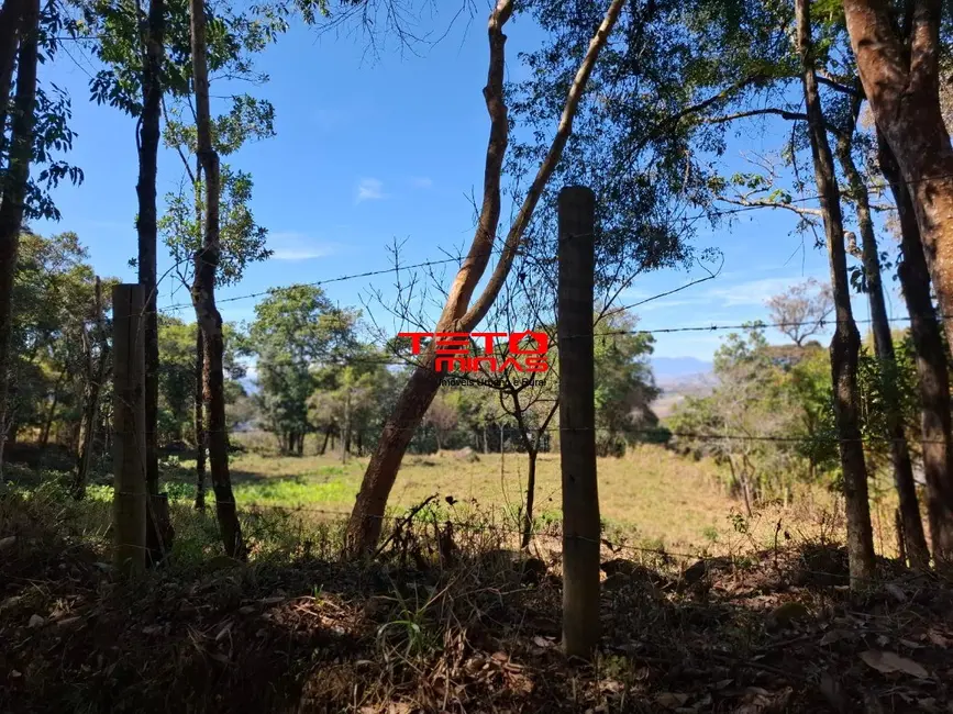 Foto 14 de Chácara à venda em Dom Vicoso - MG