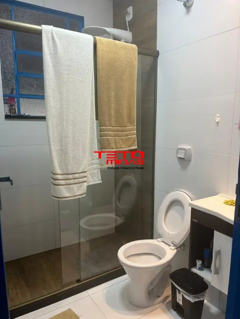 Casa com 4 quartos para alugar, 110m2 em Sao Lourenco - MG - imagem 8 Foto 8 de Casa com 4 quartos para alugar, 110m2 em Sao Lourenco - MG