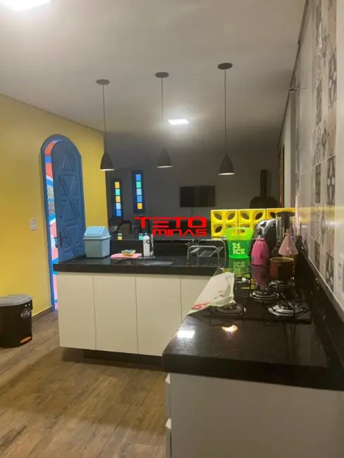 Casa com 4 quartos para alugar, 110m2 em Sao Lourenco - MG - imagem 4 Foto 4 de Casa com 4 quartos para alugar, 110m2 em Sao Lourenco - MG