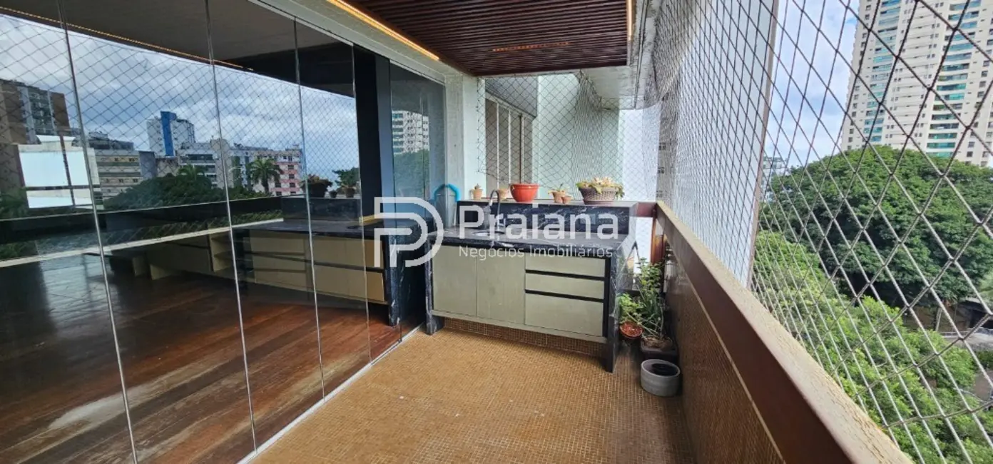 Foto 1 de Apartamento com 4 quartos para alugar, 220m2 em Campo Grande, Salvador - BA