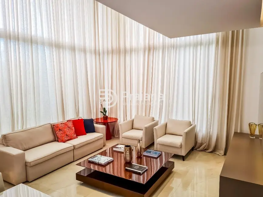 Foto 9 de Casa com 5 quartos para alugar, 386m2 em Camacari - BA