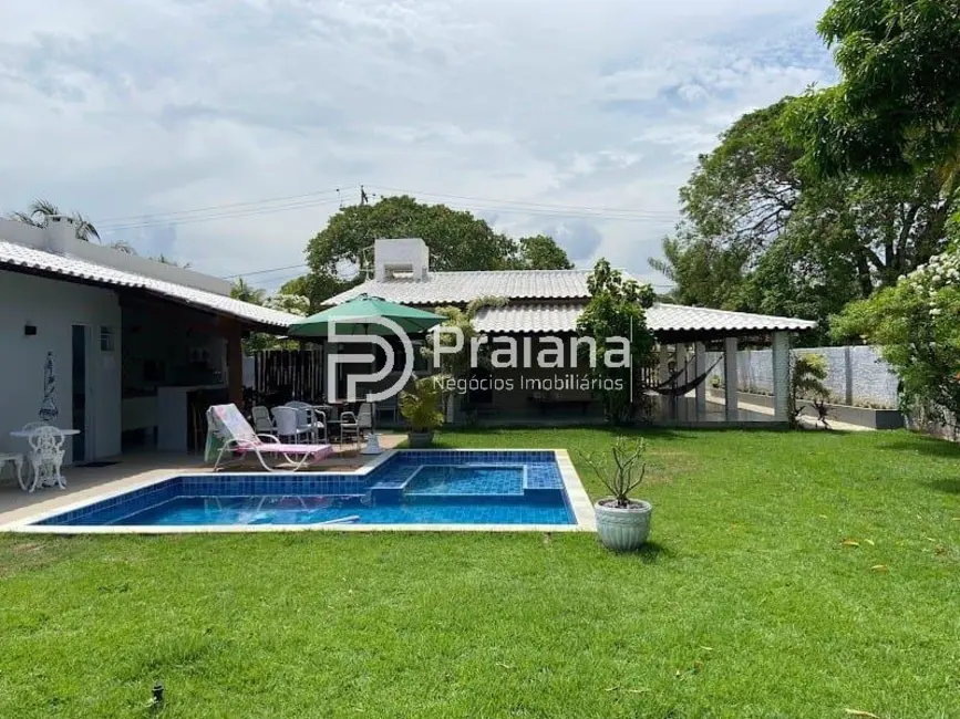 Foto 1 de Casa de Condomínio com 3 quartos à venda, 250m2 em Camacari - BA