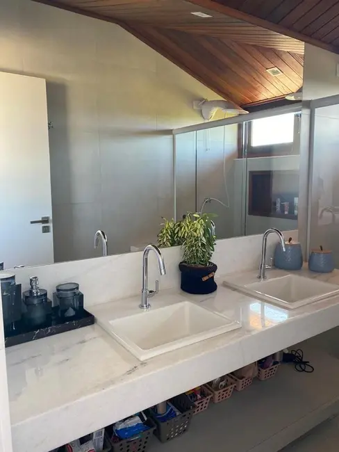 Foto 9 de Casa de Condomínio com 4 quartos para alugar, 380m2 em Mata De Sao Joao - BA