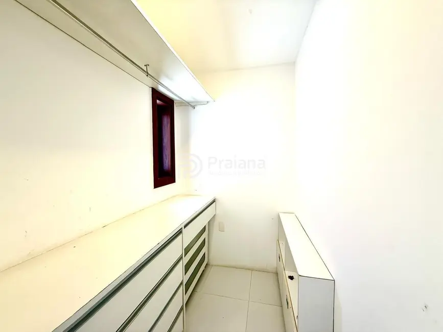 Foto 3 de Casa de Condomínio com 5 quartos à venda, 350m2 em Camacari - BA