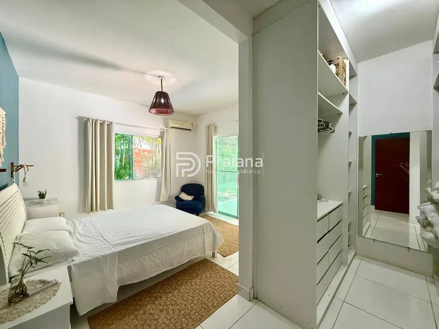 Foto 2 de Casa de Condomínio com 4 quartos à venda e para alugar, 231m2 em Camacari - BA