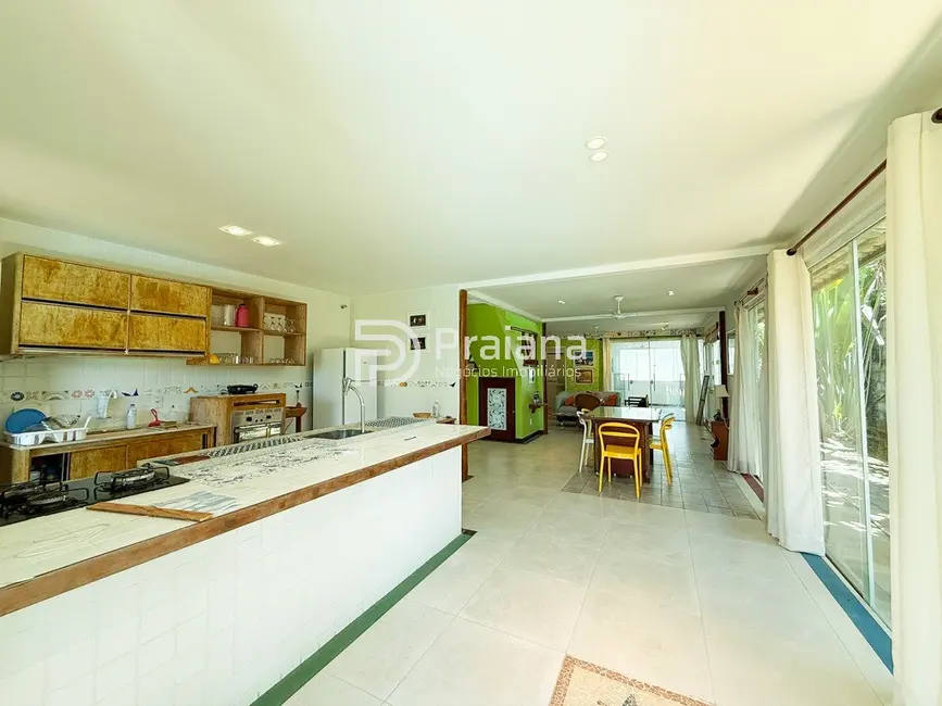 Foto 8 de Casa com 5 quartos à venda, 222m2 em Camacari - BA