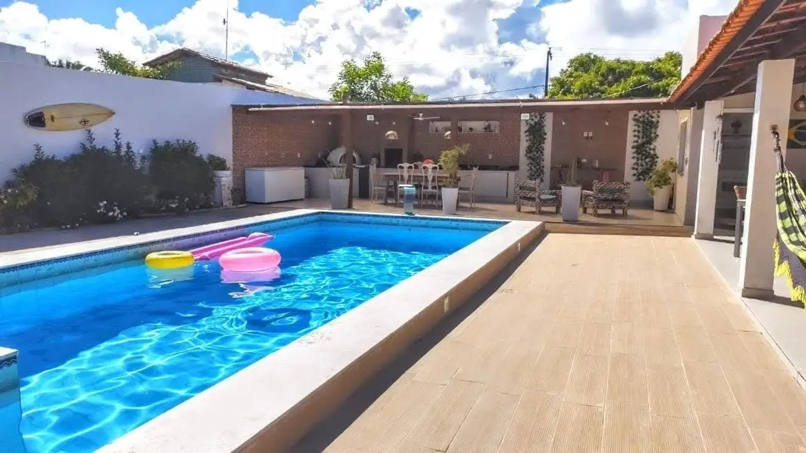 Foto 1 de Casa com 4 quartos à venda, 500m2 em Camacari - BA