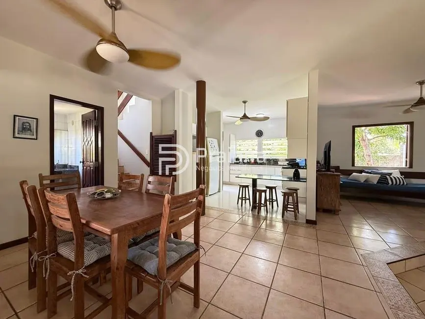 Foto 6 de Casa de Condomínio com 5 quartos à venda, 215m2 em Camacari - BA