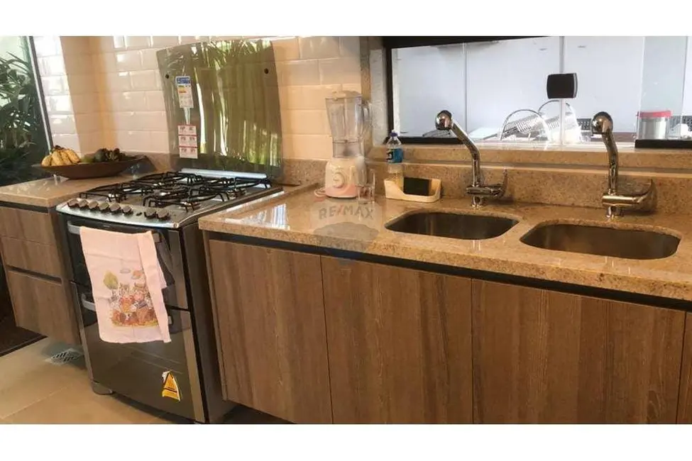 Foto 8 de Casa com 4 quartos para alugar, 200m2 em Camacari - BA