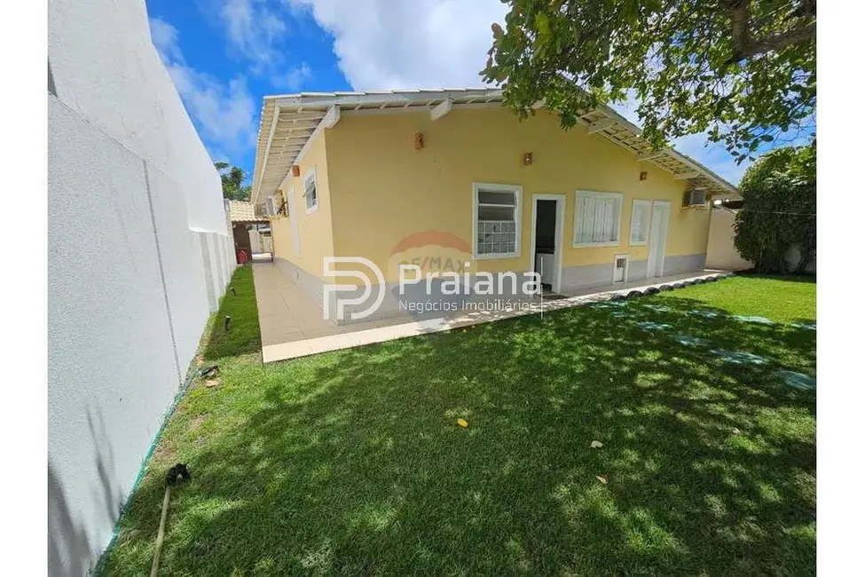 Foto 1 de Casa com 5 quartos à venda, 750m2 em Camacari - BA
